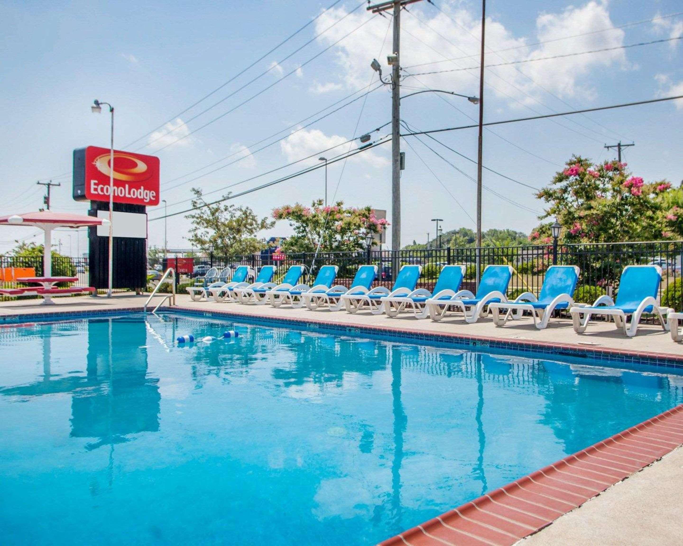 Econo Lodge Somers Point Bagian luar foto